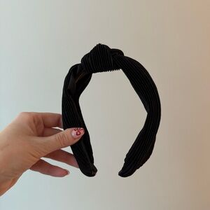 Black Ribbed Top Knot Headband